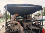 Satpol PP Amankan Pria Mengamuk di Area Jelawat
