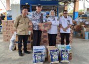 PT Korintiga Hutani Salurkan Logistik untuk Satgas Karhutla Kobar