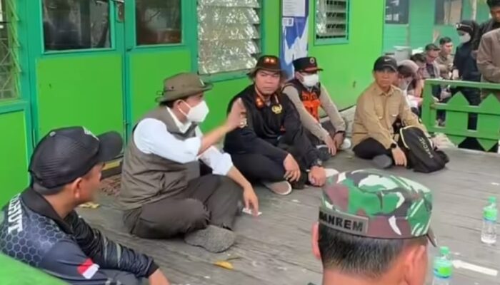 Percepat Penanganan Kebakaran, Raja Juli Bermalam di TNTP 