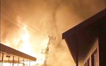 Pasar Tumbang Sanamang Dilalap Api, 25 Los, 5 Rumah dan Masjid Hangus