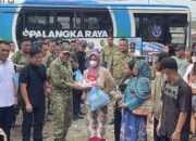Pangdam XXII/Tambun Bungai Serahkan 30 Ribu Paket Bantuan Presiden untuk Warga Terdampak Karhutla