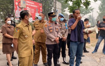 Geram Geruduk Kantor Wali Kota, Soroti Anggaran Relawan hingga Jaminan BPJS, Fairid Naparin:  Tidak Ada Menahan, Proses APBD-P Selesai, Tunggu Nomor Register